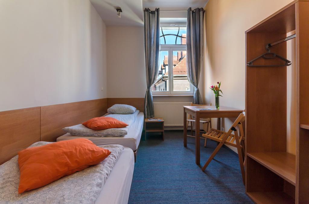 Bed & Breakfast Hill 2*