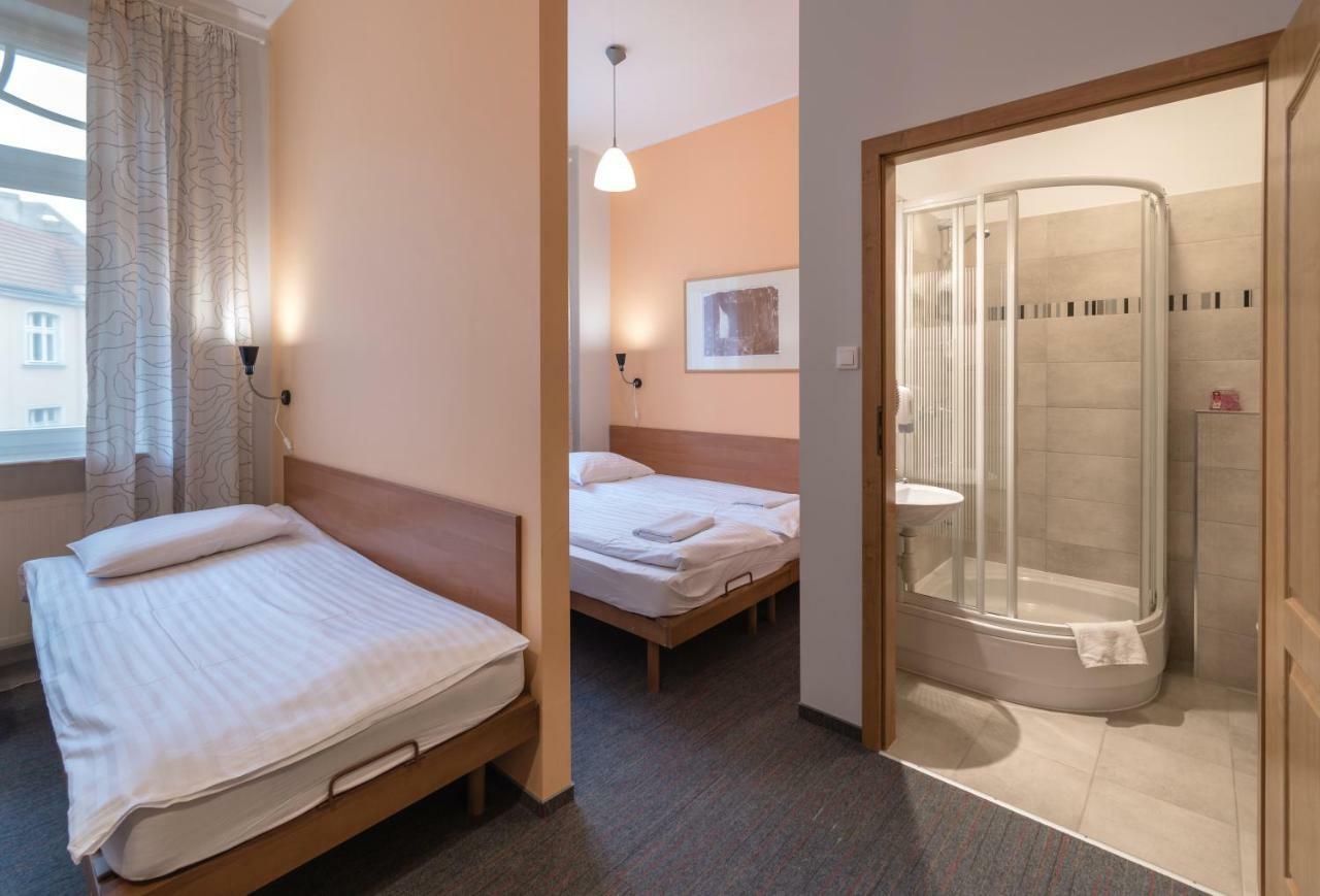 Hill Bed & Breakfast 2*