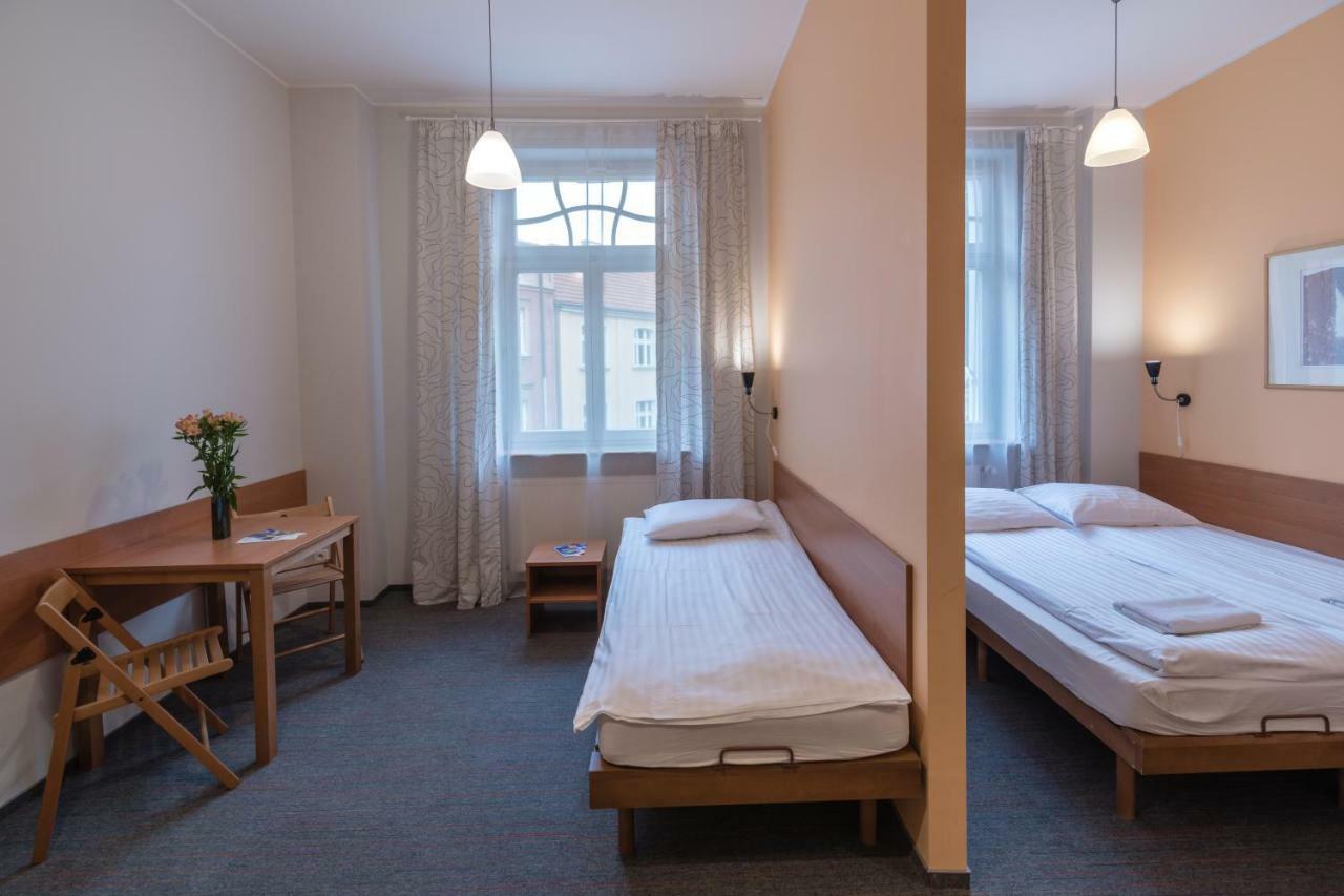 Hill Bed & Breakfast 2*
